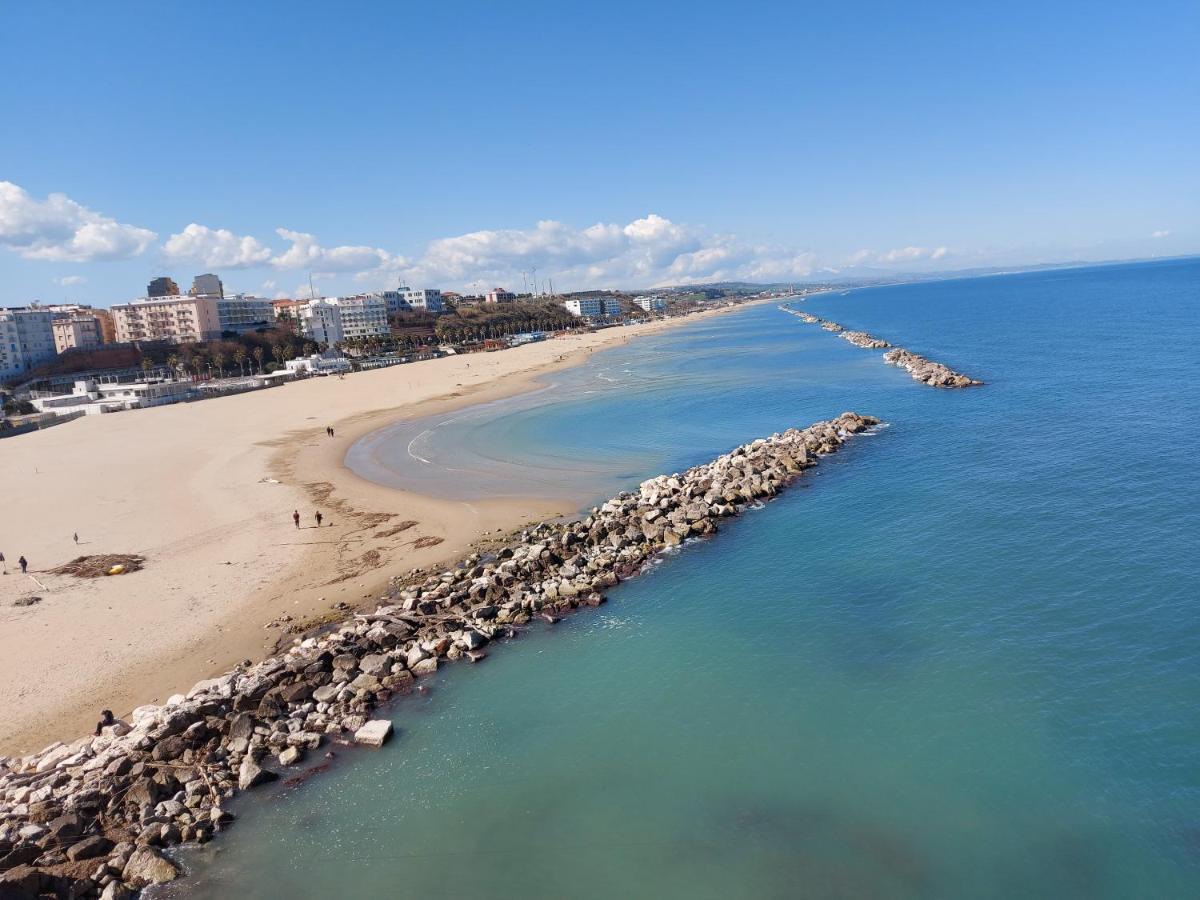 I Tre Marchi Rooms Camera Sabbia Termoli Eksteriør bilde